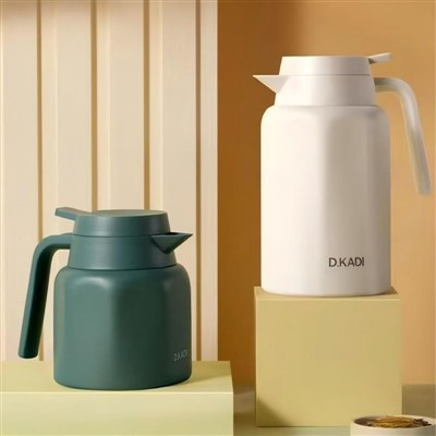 Caffettiera isolata sotto vuoto 18/8 KB615